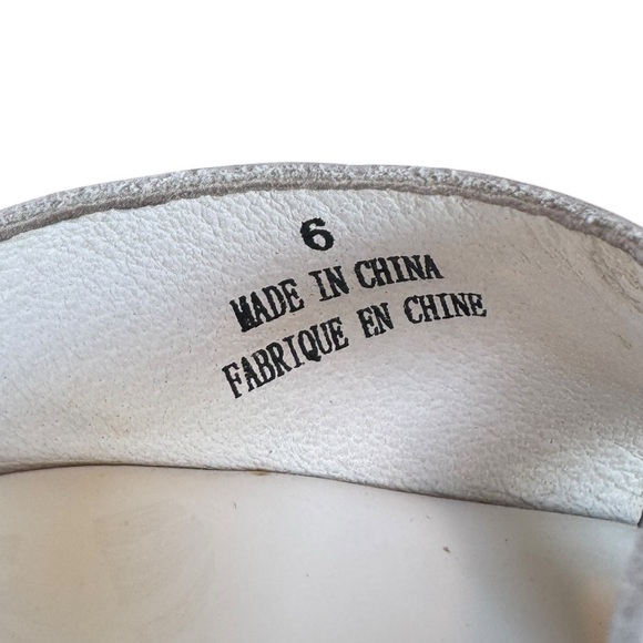 Jeffrey Campbell Teclado Sandals, White Patent, Size 6 - Picture 8 of 9